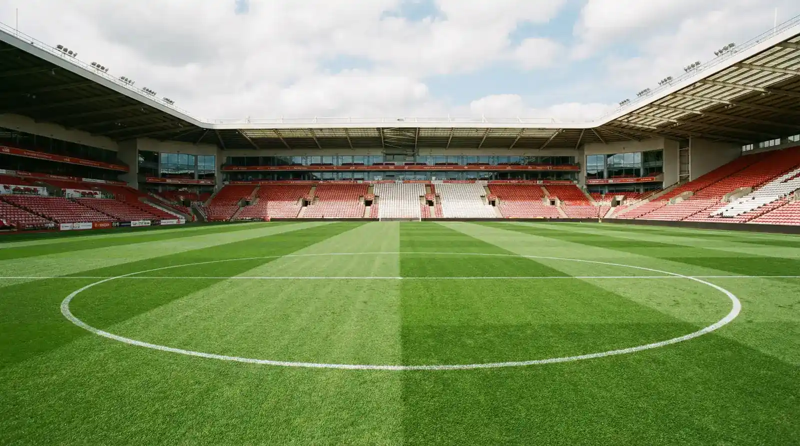 Predictii Premier League 2025 2026 criterii evaluare sanse titlu xG buget profunzime lot